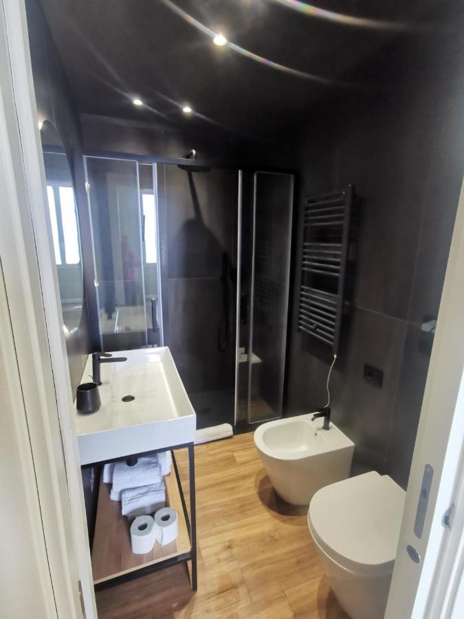 אלבניה Albium Hotel מראה חיצוני תמונה