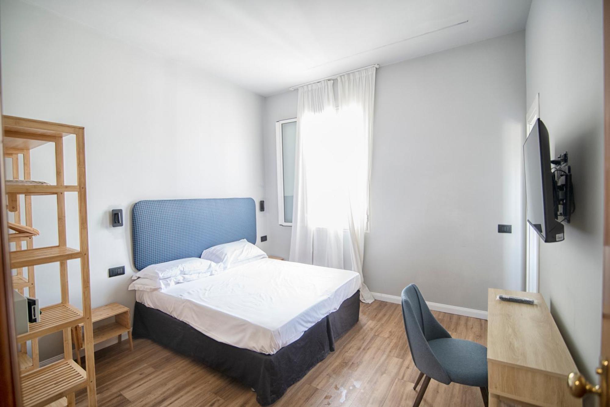 אלבניה Albium Hotel מראה חיצוני תמונה