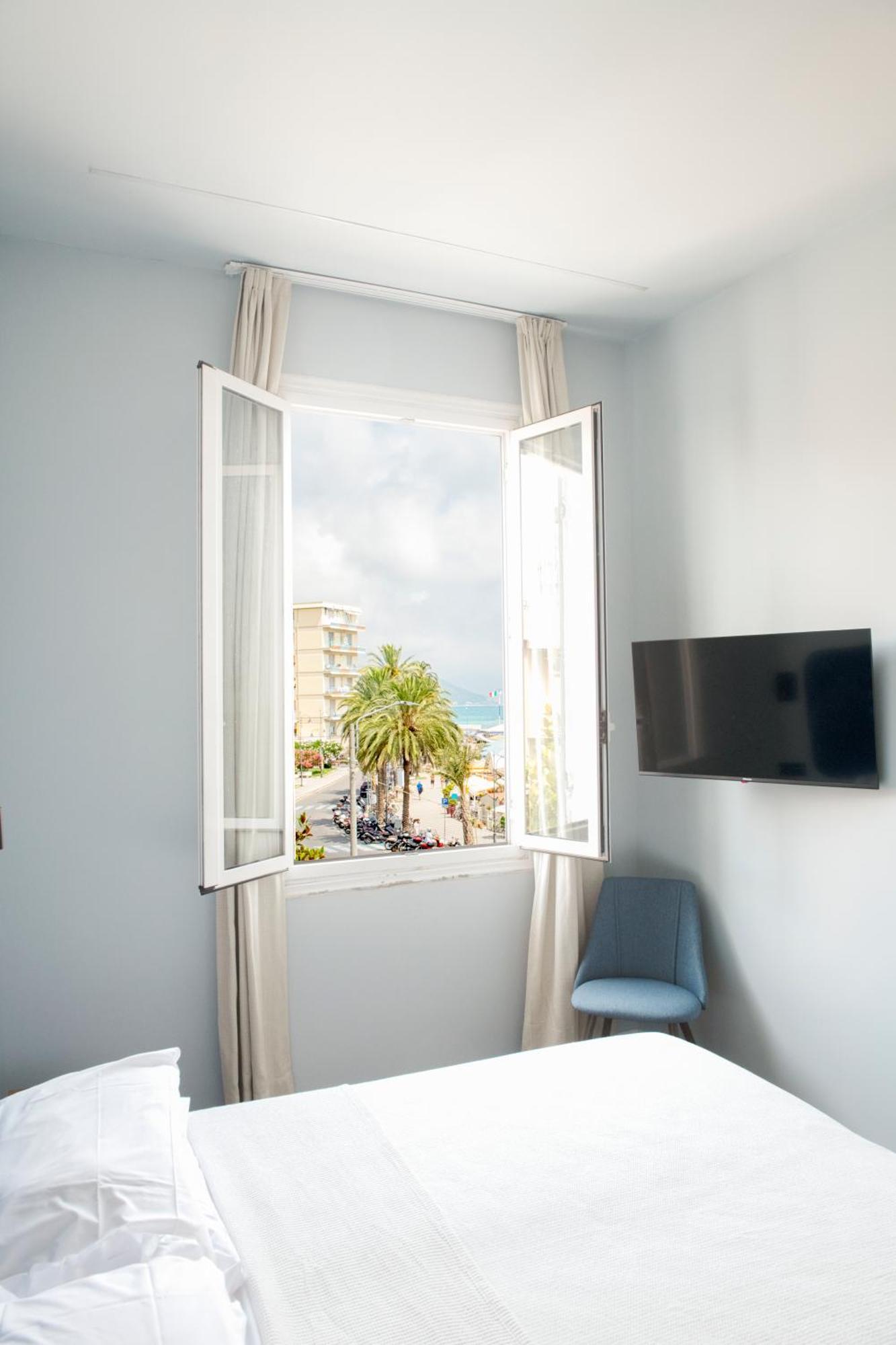 אלבניה Albium Hotel מראה חיצוני תמונה