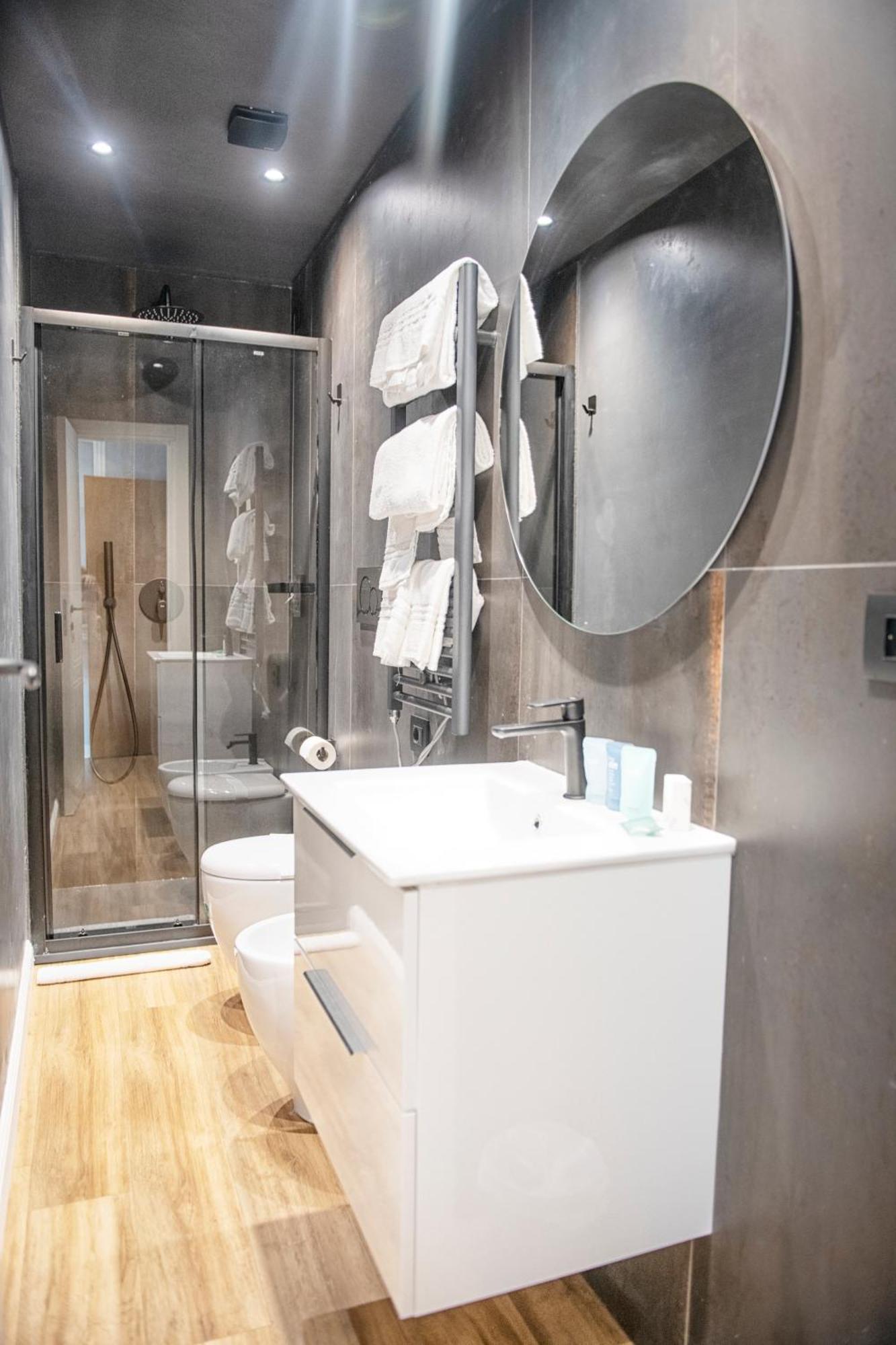 אלבניה Albium Hotel מראה חיצוני תמונה